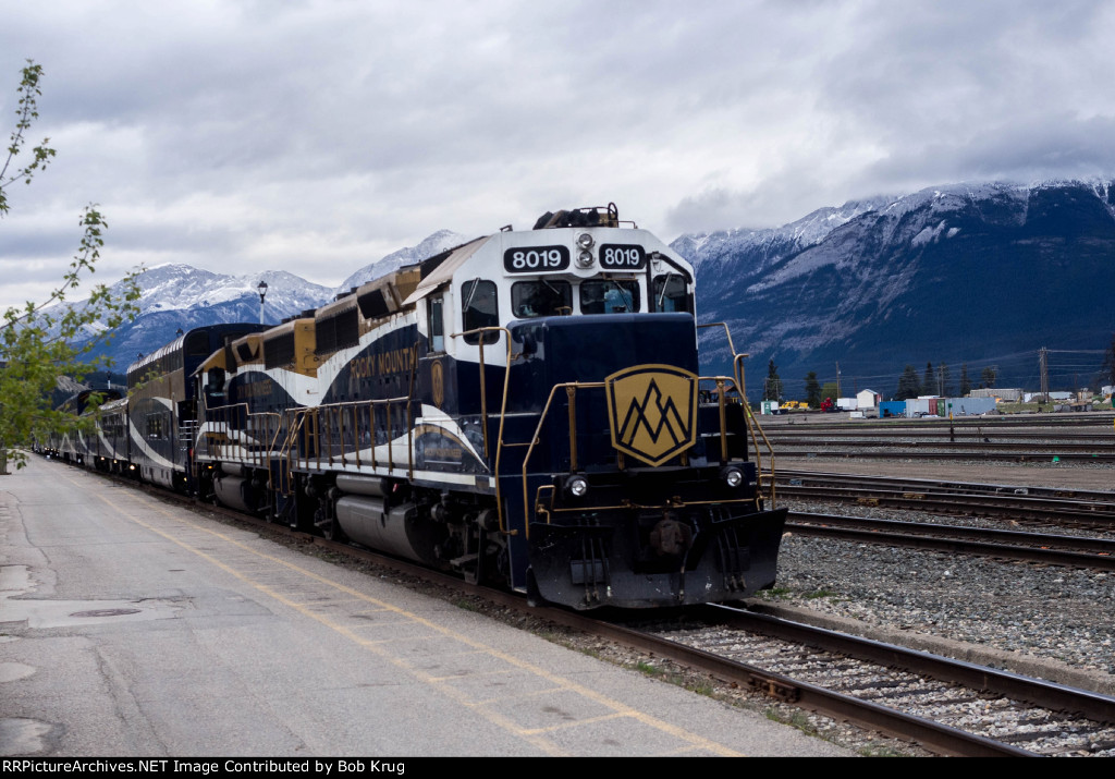 RMRX  8019 with  the westbound Rocky Mountaineer pre-departure in Jasper